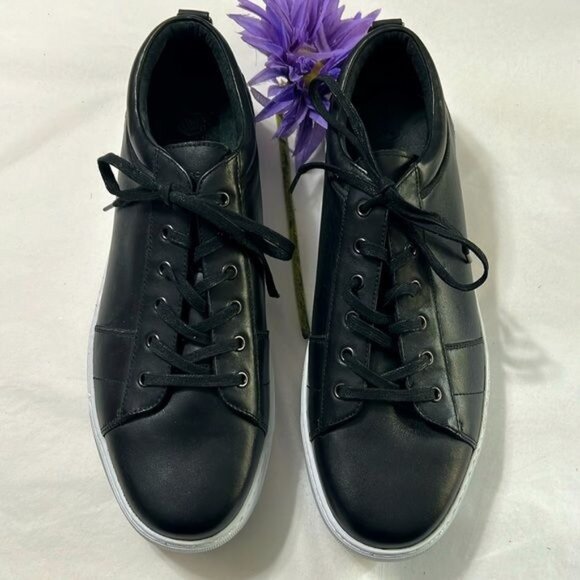 Andrew Marc Mens Black Leather Sneakers Size 10.5 - Picture 9 of 9